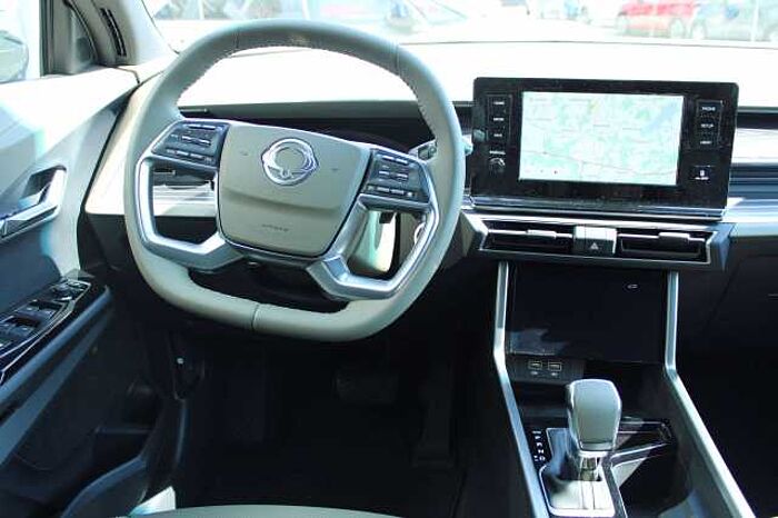 SsangYong Torres **SUPERDEAL 1.5P 2WD 6AT Forest Edition**