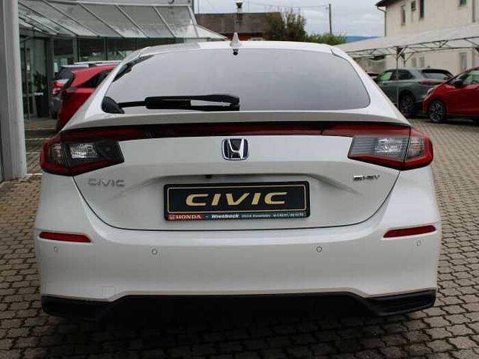 Honda Civic e: HEV Advance