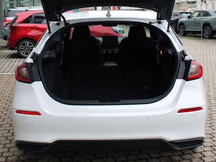 Honda Civic e: HEV Advance