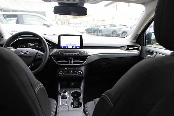 Ford Focus Focus Turnier 1.0 EcoBoost Aut. TITANIUM