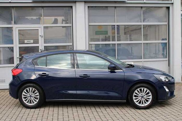 Ford Focus Focus Turnier 1.0 EcoBoost Aut. TITANIUM