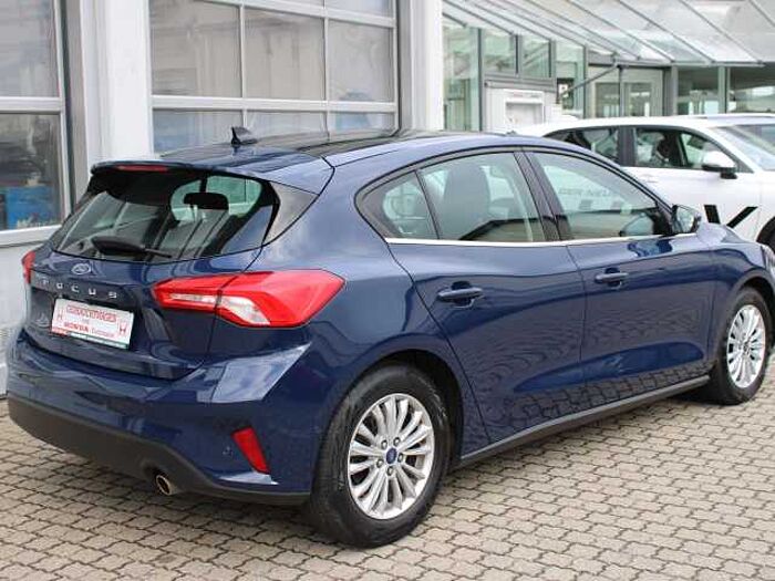 Ford Focus Focus Turnier 1.0 EcoBoost Aut. TITANIUM