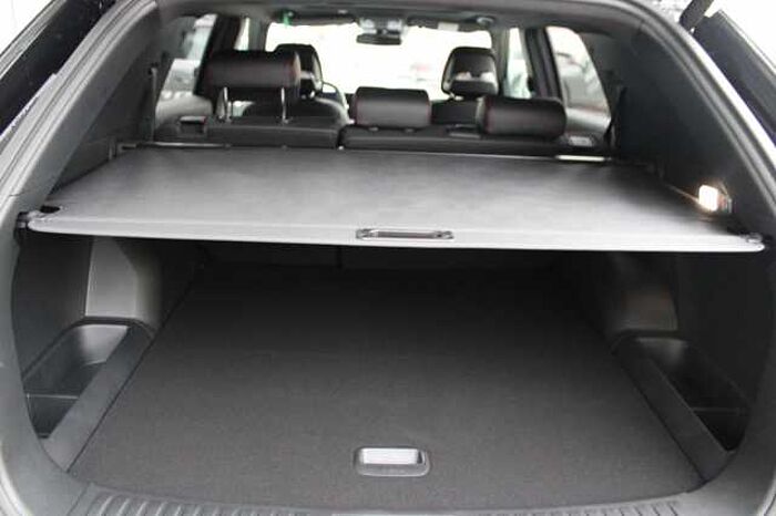 KGM Actyon Actyon Lux 1,5 6AT 2WD, Panorama Sunroof