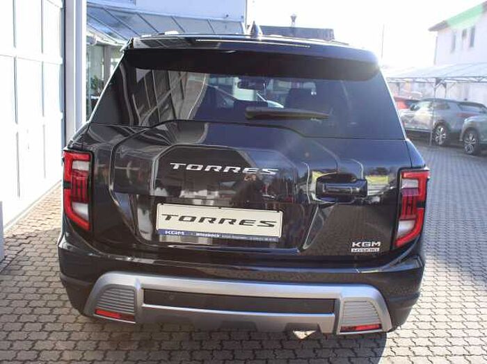 KGM Torres Hybrid Essential 1.5 2WD