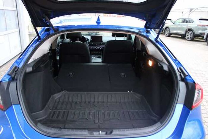 Honda Civic e: HEV Advance 2.0 AT