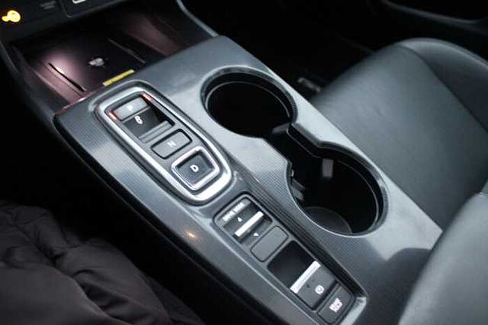 Honda Civic e: HEV Advance 2.0 AT