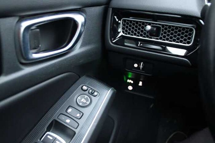 Honda Civic e: HEV Advance 2,0