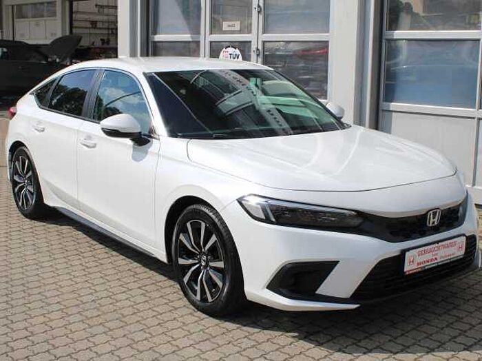 Honda Civic e: HEV Elegance