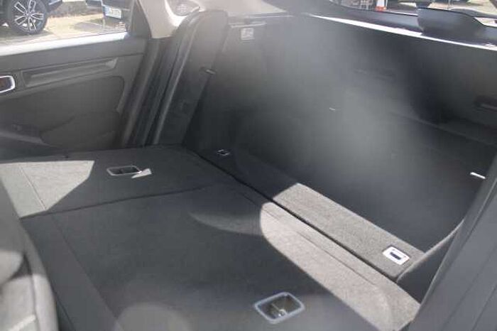 Honda Civic e: HEV Elegance