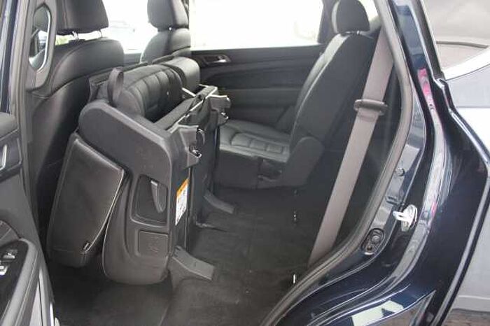 SsangYong Rexton Rexton 2.2 e-XDi 220 4WDAut. Sapphire 7-Seats