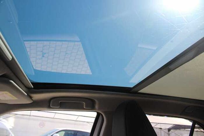 Toyota Yaris Cross Hybrid AWD-i Elegant
