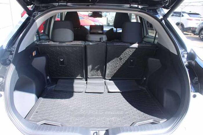 Toyota Yaris Cross Hybrid AWD-i Elegant