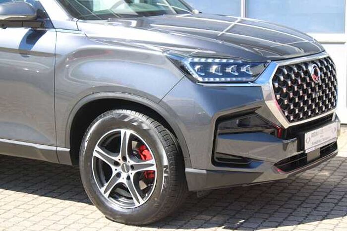 SsangYong Rexton Rexton 2.2 e-XDi 220 4WDAut. Sapphire