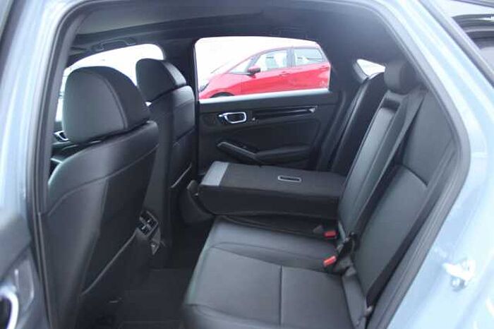 Honda Civic e: HEV Elegance