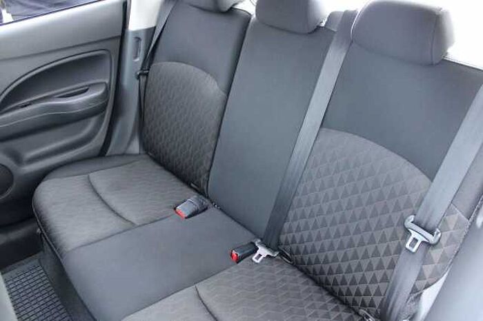 Mitsubishi Space Star Select