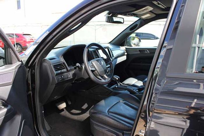 SsangYong Musso Musso Grand 4WD 2.2d Blackline