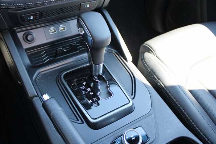SsangYong Musso Musso Grand 4WD 2.2d Blackline